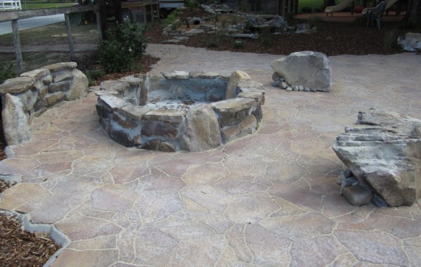 Outdoor Kitchens & Fire Pits 6