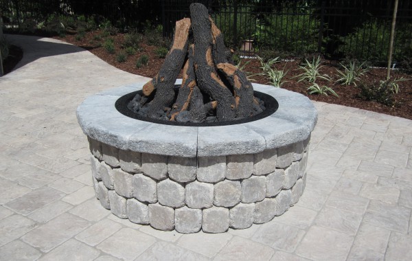 Outdoor Kitchens & Fire Pits 10